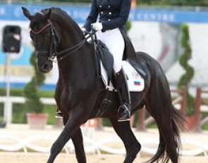 Ekaterina Melnik on Indor