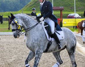 Austrian based British rider Julia Coppard-Dornig on Santino