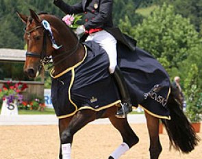 Steffen Peters and Rosamunde win the Intermediaire I at the 2014 CDI Fritzens