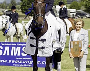 Catherine West wins the 2014 New Zealand Young Riders' Championships :: Photo © Libby Law