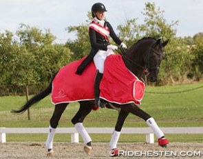 Sille Engermann and Darius win the 2014 Danish Junior Riders Championships :: Photo © Ridehesten