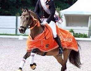 Lisanne Zoutendijk and Champ of Class win the 2014 KNHS FEI Pony Cup :: Photo © KNHS