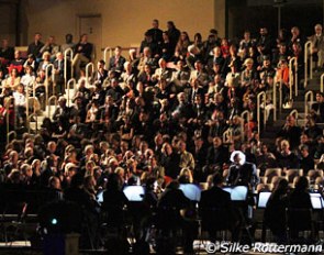The orchestra from Brussels with conductor Jacques Vanherenthals