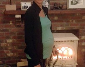 Courtney King-Dye highly pregnant on 8 January 2014