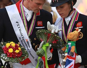 Michael Eilberg and Charlotte Dujarin inspecting the bouquet