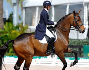 Olivia Lagoy-Weltz on Rassing's Lonoir at the 2014 CDI-W Wellington :: Photo © Sue Stickle