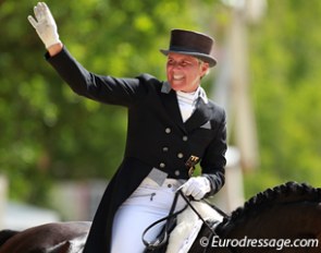 Uta Gräf is always a favourite of the crowd with her very horse friendly, sensitive riding at international Grand Prix level :: Photo © Astrid Appels