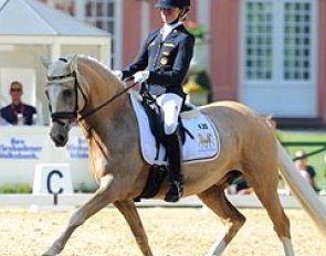 Semmieke Rothenberger on Golden Girl