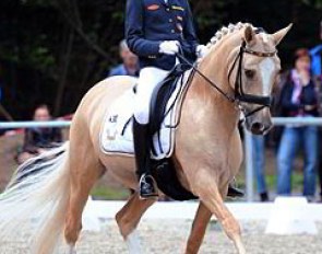 Semmieke Rothenberger on Golden Girl
