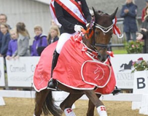 Anne Sophie Sorensen and Jumanji win the Cat 2 Pony division at the 2015 Nordic Baltic Championships