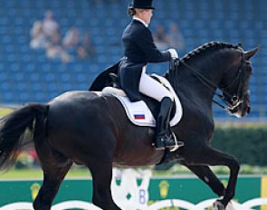 Elena Sidneva on Romeo Star