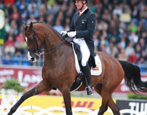 Patrick van der Meer on Uzzo