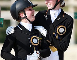 Paulina Holzknecht and Semmieke Rothenberger share a laugh