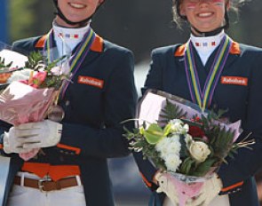 Silver medal winners Marjan Hooge and Laura Quint have a big smile on their face