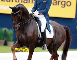 Diederik van Silfhout and Bonzanjo at the 2015 CDI Hagen :: Photo © Astrid Appels
