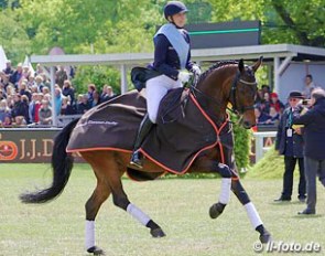 Anabel Balkenhol and Rockefellers Cinderella win the 2015 Hamburg Dressage Derby :: Photo © LL-foto