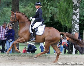 Anna Sophie Fiebelkorn on Vapiano at the 2015 Trakehner Championships :: Photo © Stephan Bischoff