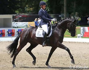 Franziska Beckmann on Dark Rose de Fangar :: Photo © LL-foto