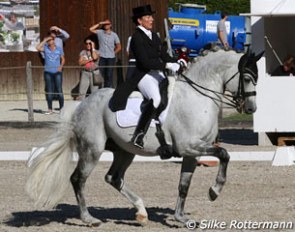 Anna Mengia Aerne-Caliezi on Raffaello va Bene at the 2015 Swiss Dressage Championships :: Photo © Silke Rottermann