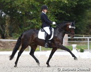 Eileen Henglein on the former German team pony Cinderella M