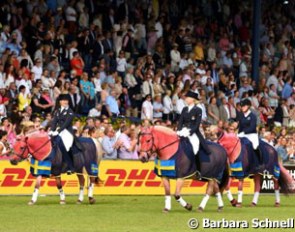 The Swedish team riders rode the Dala horses in the farewell to nations. Sweden was guest country of this year's Aachen edition