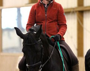 Riding with a neck rope