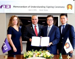 Sabrina Ibáñez, FEI Secretary General and FEI President Ingmar De Vos with Mr Sang Jin Park, Asian Equestrian Federation (AEF) President, and Mr Sunny Hwang, Secretary General of the AEF, Vice President of the Korea National Federation in Seoul (KOR).