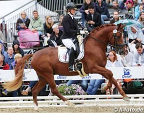 Carolin Brandt on Feuertanz