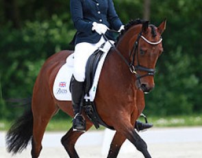 Maddy Whelan and Ode to Shannon at the 2016 CDI Compiegne :: Photo © Astrid Appels