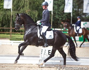 Diederik van Silfhout and Galaxie win the 2016 Dutch WCYH selection trial in Etten-Leur :: Photo © Anniek van Schaik