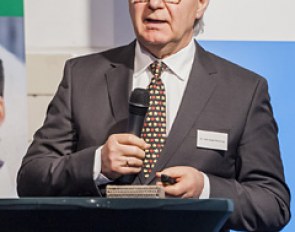 Dr. Karl-Josef Boening at the 2016 Liebenberger Pferdeforum :: Photo © Monique Wuestenhagen