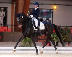 Clarissa Stickland and Don Bencedor van het Lisperhof at the 2016 French Youth Riders Championships in Le Mans :: Photo © Horse Vidéo