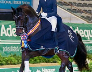 Rachael Hicks won the Prix St. Georges Adult Amateur Championship for the second straight year, this time aboard Don Cartier at the 2016 US Dressage Finals :: Photo © Susan J. Stickle