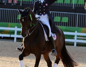 Steffen Peters salutes the crowds