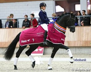 Lynne Maas on Happynesse E at the 2016 Pavo Cup Finals :: Photo © Astrid Appels
