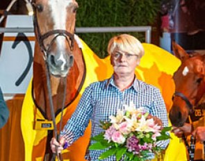 Gaby Huntemann with Donna Carara, the Hanoverian Mare of the Year 2016