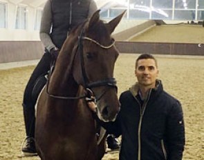 Anna Kasprzak on Victoria's Secret, flanked by her coach Andreas Helgstrand