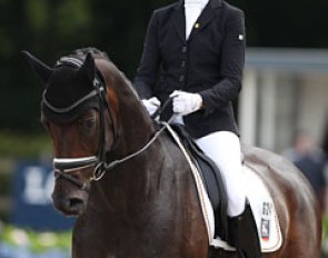 Laura Blackert on Deluxe (by Don Primus x Wolkentanz II)
