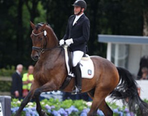 Heiner Schiergen on Damon's Classic (by Damon Hill x Lauries Crusador xx). Schiergen competed the full brother Daley Thompson in the 7-year old World Championship
