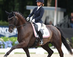 Anne Troensegaard on Kipling (by Hofrat x Hohenstein)