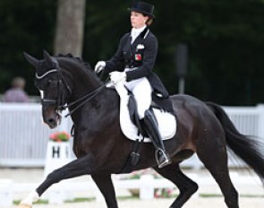 Swiss Alexandra Zurbrugg on Get Time. This horse was one of three (!!) Rubin Royal offspring competing in the Compiegne 3* Grand Prix 