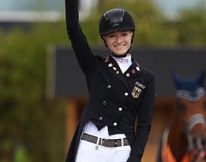 Linda Erbe wins silver