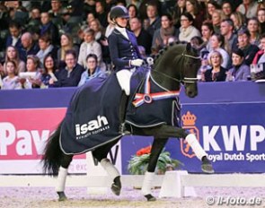 Marieke van der Putten and Trafalgar win the L-division at the 2017 KWPN Stallion Competition Finals in Den Bosch :: Photo © LL-foto