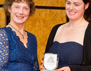Alice Oppenheimer recieves the Foal Award trophy from Jane Buchan at the 2016 British Breeders Dinner :: Photo © Craig Payne