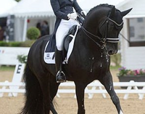 Fanny Verliefden and Indoctro van de Steenblok at the 2017 CDI Saumur :: Photo © Les Garennes