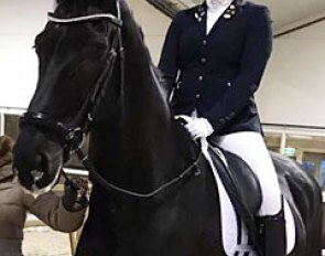 Sanne van der Pols and Excellentie won the first Children's pilot test at the 2017 CDN Vragender :: Photo © Van Baalen