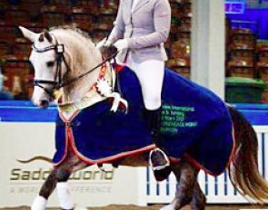 Bettina Kopetzky and The Silver Rose win the 4-year old division at the 2017 Australian Young Pony Championships