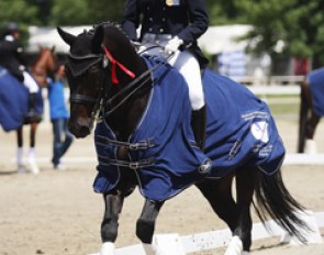 Junior champion Lavinia Macropoulou on Widoc Timbre