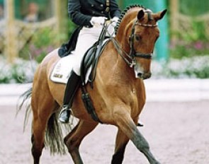 Alexandra Simons-De Ridder and Chacomo at the 1999 CDIO Aachen :: Photo © Dirk Caremans