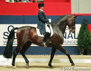Ulla Hakanson on Flyinge Bobby at the 1999 World Cup Finals :: Photo © Dirk Caremans